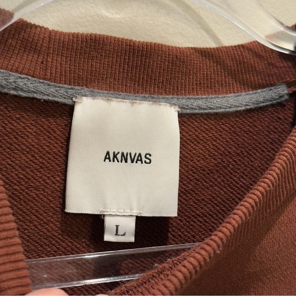 Aknvas Brown Crewneck Sweatshirt Light Yellow Logo Mens Size Large - Picture 7 of 9